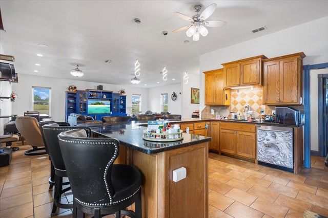 15515 CR 434, Lindale, TX 75771