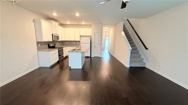 7085 GLADSTONE Circle, Stonecrest, GA 30038