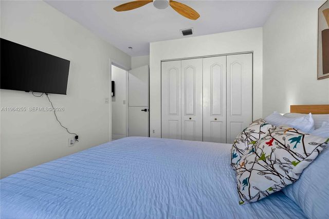 160 SW 206th Ave, Pembroke Pines, FL 33029