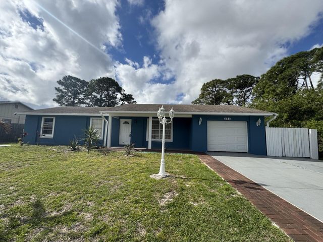 882 SE Walters Terrace, Port St. Lucie, Port St Lucie, FL 34983