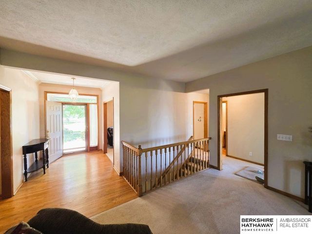 20724 Sequoia Street, Omaha, NE 68022