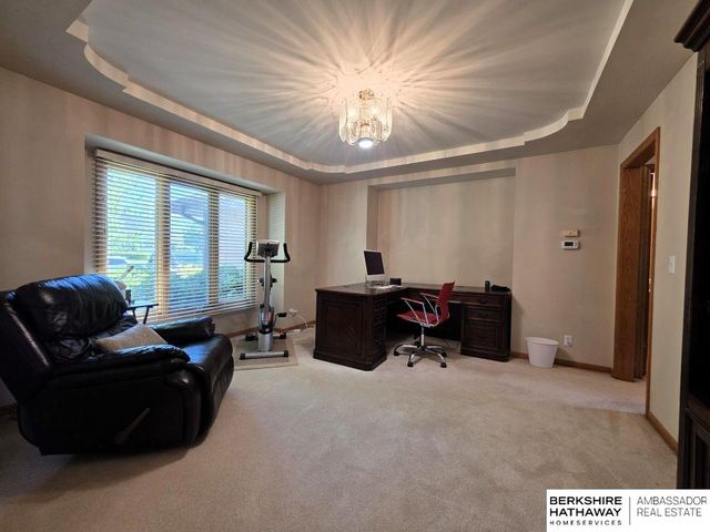 20724 Sequoia Street, Omaha, NE 68022