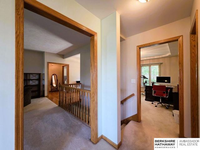 20724 Sequoia Street, Omaha, NE 68022