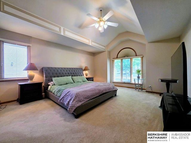 20724 Sequoia Street, Omaha, NE 68022