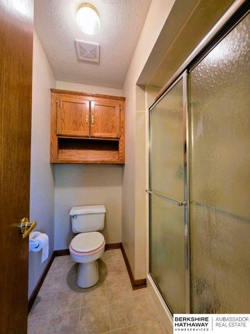 20724 Sequoia Street, Omaha, NE 68022