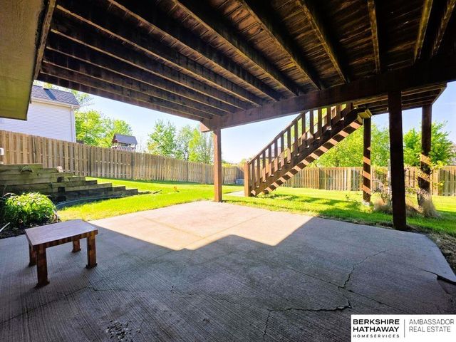 20724 Sequoia Street, Omaha, NE 68022