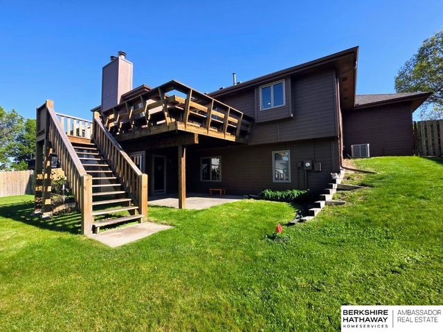 20724 Sequoia Street, Omaha, NE 68022