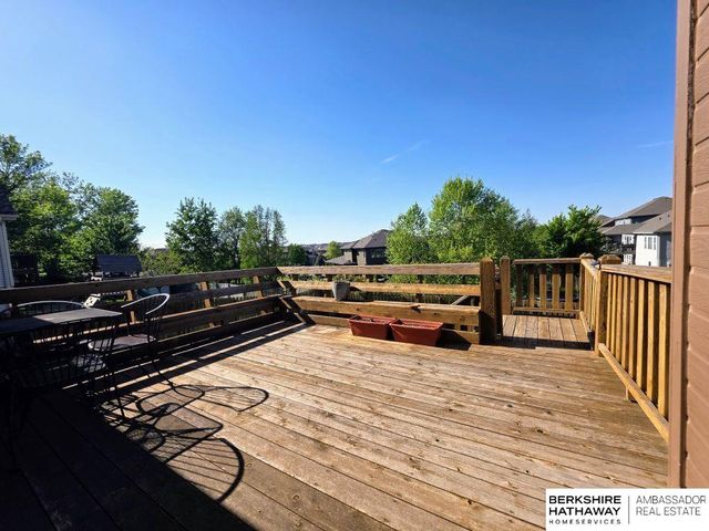20724 Sequoia Street, Omaha, NE 68022