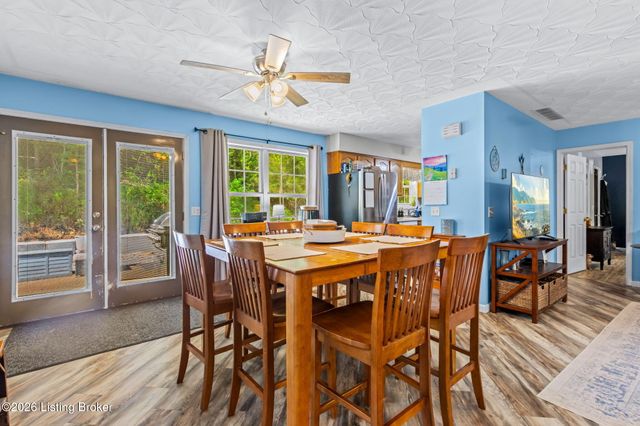 1931 Pitts Point Rd, Shepherdsville, KY 40165