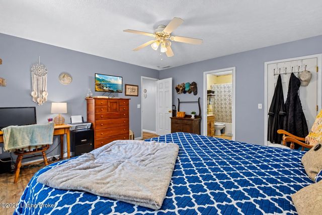 1931 Pitts Point Rd, Shepherdsville, KY 40165