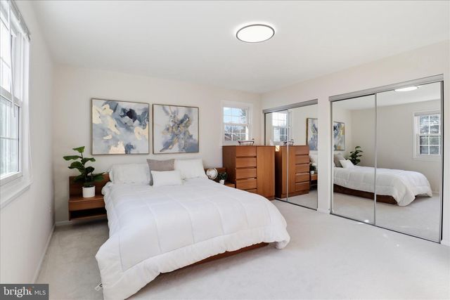 4797 TAPESTRY DR, Fairfax, VA 22032