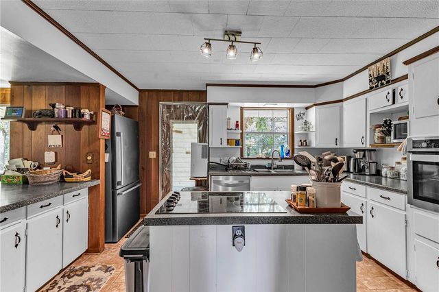 22308 BLUE CREEK LODGE ROAD, Astor, FL 32102