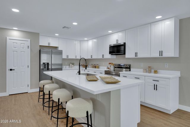 1933 E WESLEYAN Drive, Tempe, AZ 85282