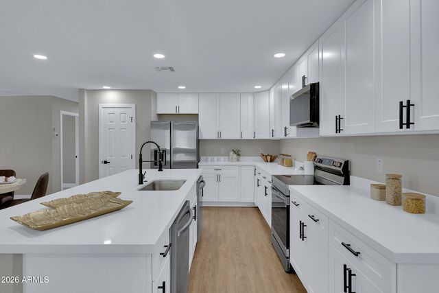 1933 E WESLEYAN Drive, Tempe, AZ 85282