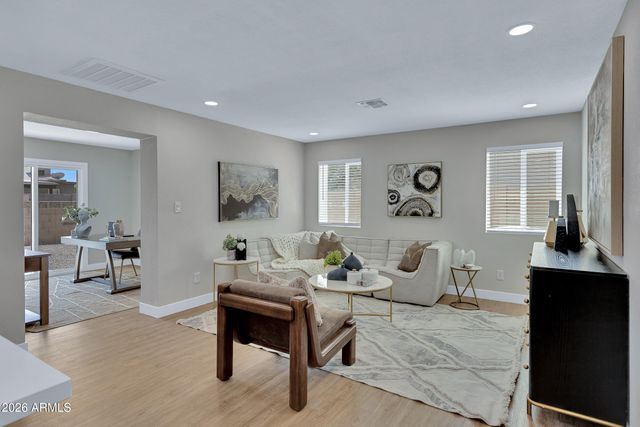 1933 E WESLEYAN Drive, Tempe, AZ 85282