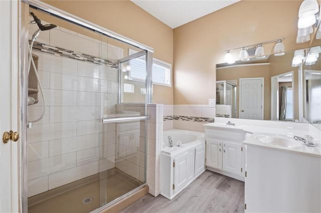 1044 N Troost Avenue, Olathe, KS 66061