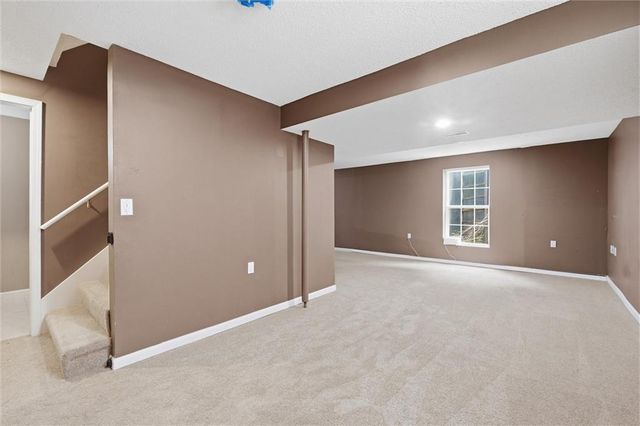 1044 N Troost Avenue, Olathe, KS 66061