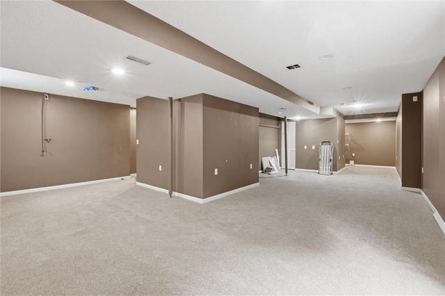 1044 N Troost Avenue, Olathe, KS 66061