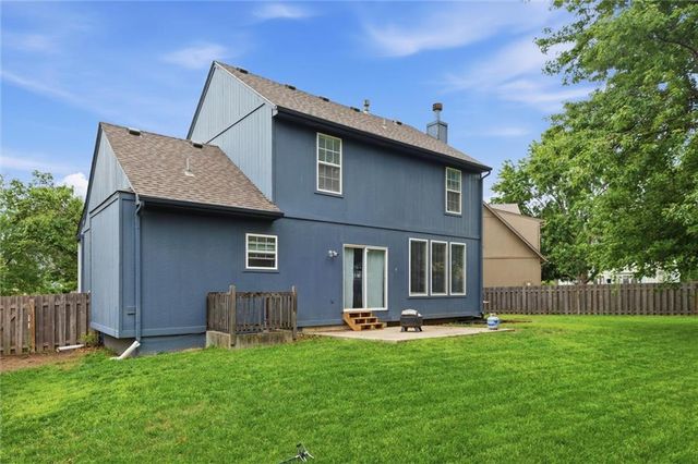 1044 N Troost Avenue, Olathe, KS 66061