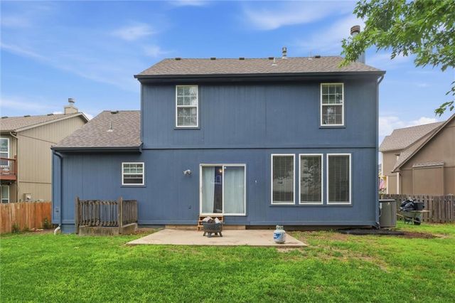 1044 N Troost Avenue, Olathe, KS 66061