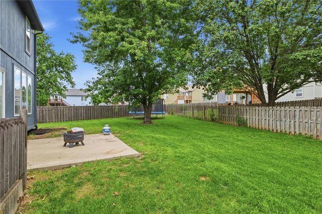 1044 N Troost Avenue, Olathe, KS 66061