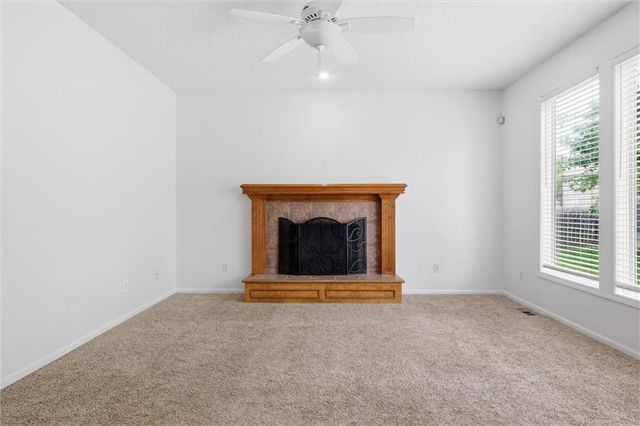 1044 N Troost Avenue, Olathe, KS 66061