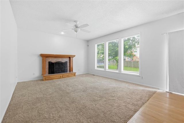 1044 N Troost Avenue, Olathe, KS 66061