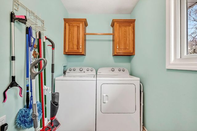 5852 S Farm Rd 157, Springfield, MO 65810