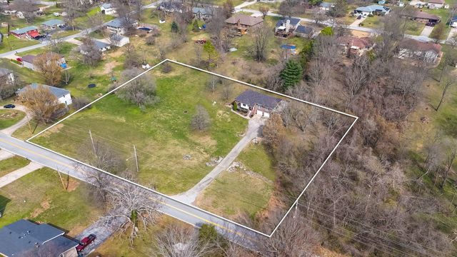 5852 S Farm Rd 157, Springfield, MO 65810