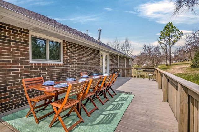 5852 S Farm Rd 157, Springfield, MO 65810