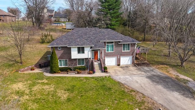 5852 S Farm Rd 157, Springfield, MO 65810