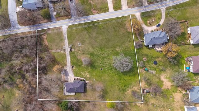 5852 S Farm Rd 157, Springfield, MO 65810