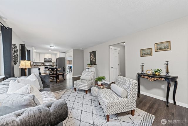 20910 111th Street Ct E, Bonney Lake, WA 98391