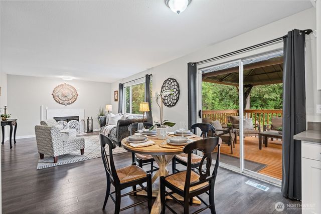 20910 111th Street Ct E, Bonney Lake, WA 98391
