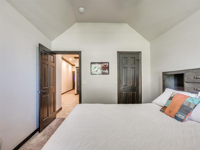 9112 SW 36th Street, Mustang, OK 73179