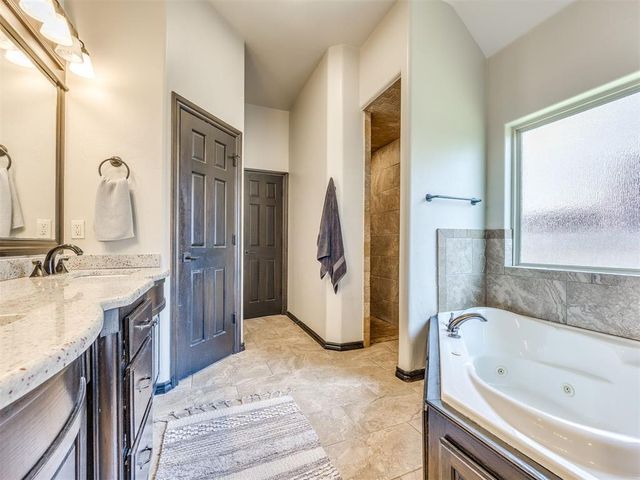 9112 SW 36th Street, Mustang, OK 73179