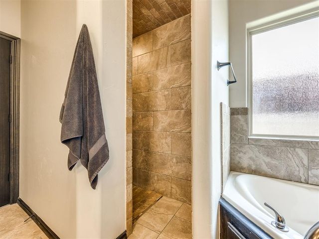 9112 SW 36th Street, Mustang, OK 73179