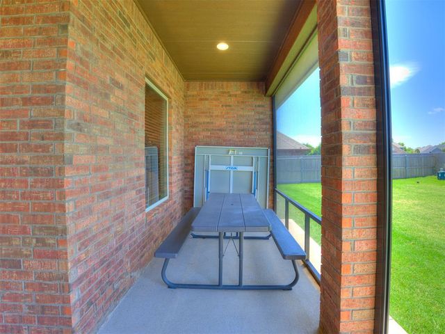 9112 SW 36th Street, Mustang, OK 73179