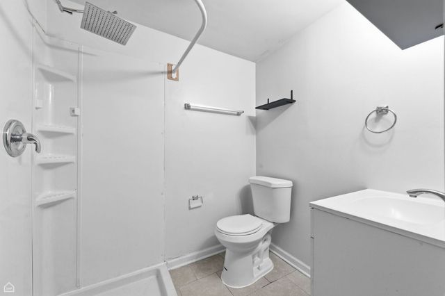 250 E Maple Drive, Glenwood, IL 60425