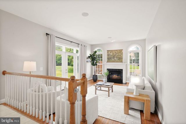 11489 POTOMAC HEIGHTS LN, Lovettsville, VA 20180