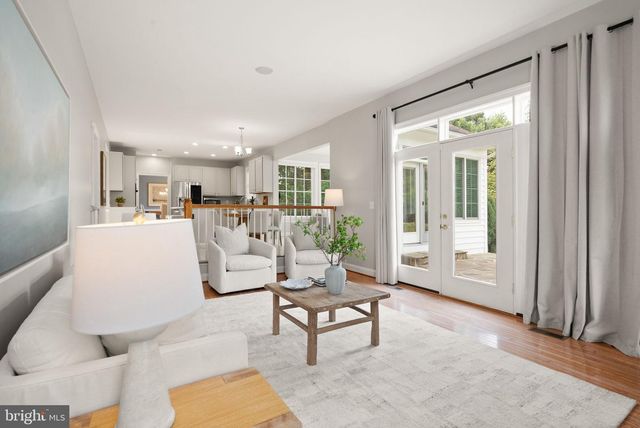 11489 POTOMAC HEIGHTS LN, Lovettsville, VA 20180