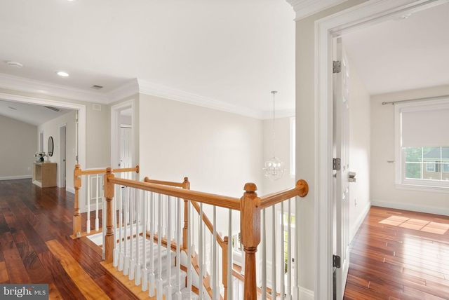 11489 POTOMAC HEIGHTS LN, Lovettsville, VA 20180