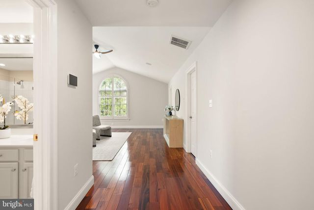 11489 POTOMAC HEIGHTS LN, Lovettsville, VA 20180