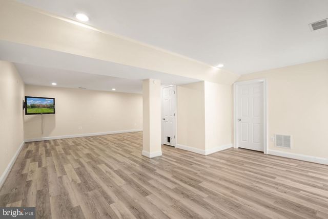 11489 POTOMAC HEIGHTS LN, Lovettsville, VA 20180