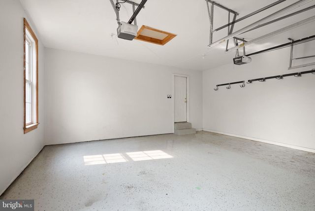11489 POTOMAC HEIGHTS LN, Lovettsville, VA 20180