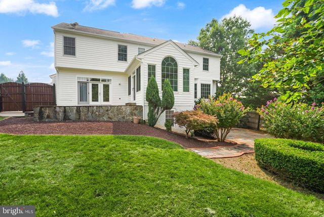 11489 POTOMAC HEIGHTS LN, Lovettsville, VA 20180