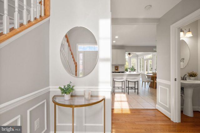 11489 POTOMAC HEIGHTS LN, Lovettsville, VA 20180