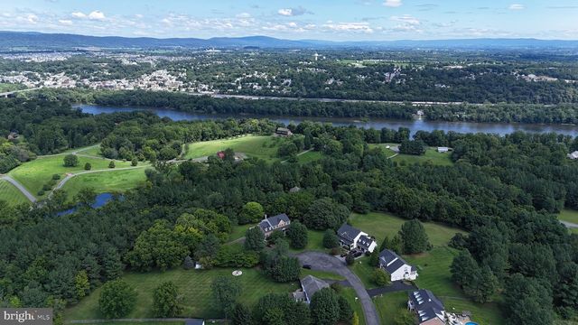 11489 POTOMAC HEIGHTS LN, Lovettsville, VA 20180