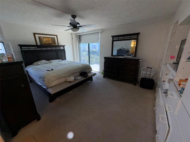 3375 N Country Club Dr 1005, Miami, FL 33180