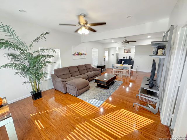 723 Paso Hondo, San Antonio, TX 78202